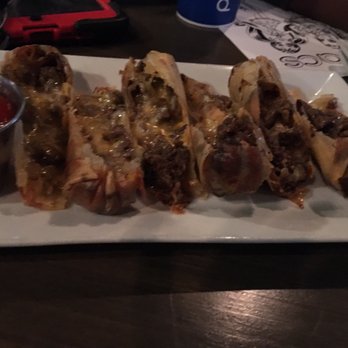 MadMacs - Philly cheesesteak spring rolls - YUMMY - New American Near Me - Newark, Delaware