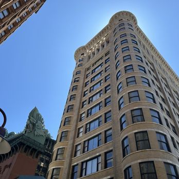 Chicago Architecture Center - Unique architectural style - Museums Near Me - Chicago, Illinois