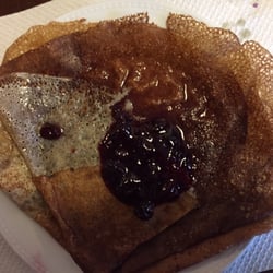 La Sorcière Créperie - Crêpe confiture de griottes flambée au kirsch