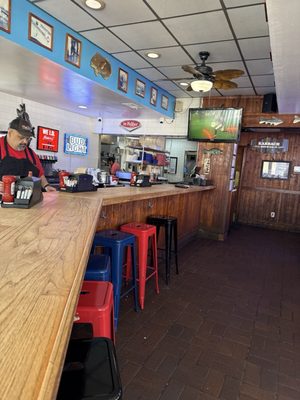 Capt. Benny's by null