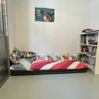 La Maison du Vallon - Coin lecture - Indoor Playcenter Near Me - Marseille, 13