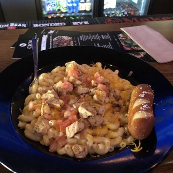 The Crow - Mac n cheese bowl, with chicken, tomato, crow sauce and cheddar cheese. Delicious keep it up guys!! - American Near Me - La Crosse, Wisconsin The Crow - Mac n cheese bowl, with chicken, tomato, crow sauce and cheddar cheese. Delicious keep it up guys!! - American Near Me - La Crosse, Wisconsin