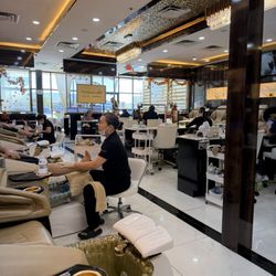 Tourbillon Nail Lounge - Nail Lounge