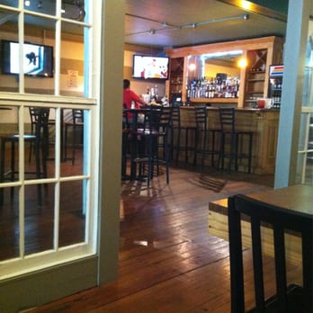 Neri's On the Square - Bar Area - New American Near Me - Graham, Texas Neri's On the Square - Bar Area - New American Near Me - Graham, Texas