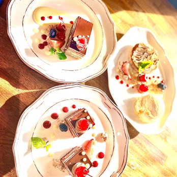 Ruta tr3s - Pastel de ópera, tarta de limón& merengue, pastel selva negra - Restaurants Near Me - Mexicali, BCN Ruta tr3s - Pastel de ópera, tarta de limón& merengue, pastel selva negra - Restaurants Near Me - Mexicali, BCN