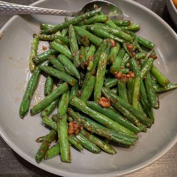 Yi Xin Cafe - Fried Green Beans w/ Minced Meat & Sambal Shrimp Paste - Hong Kong Style Cafe Near Me - Honolulu, Hawaii Yi Xin Cafe - Fried Green Beans w/ Minced Meat & Sambal Shrimp Paste - Hong Kong Style Cafe Near Me - Honolulu, Hawaii