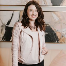 Ashley Rhodes, Personal Stylist