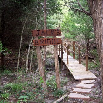 Trails West Retreat - Jack's footbridge in Stephanie's garden - Bed & Breakfast Near Me - Burton, Texas Trails West Retreat - Jack's footbridge in Stephanie's garden - Bed & Breakfast Near Me - Burton, Texas