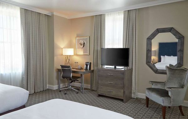 Redmont Hotel Birmingham, Curio Collection by Hilton by null