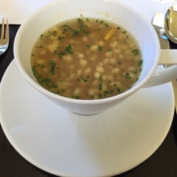 Gasthaus Csencsits - Reibgerstl-Suppe mit Gemüse!