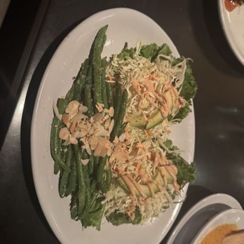 Nona Blue Modern Tavern - BAJA STYLE lettuce wraps - Blackened Mahi Mahi - Bars Near Me - Orlando, Florida