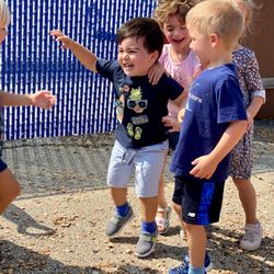 Dreamers Childcare - Dreamers friends are constantly encouraging one another, as they create intricate worlds of their very own!