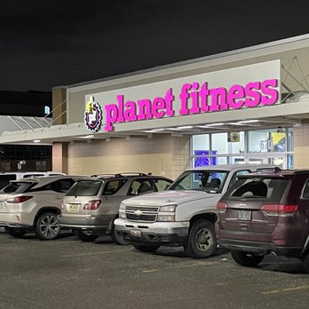 Planet Fitness - Exterior - Gyms Near Me - Anchorage, Alaska Planet Fitness - Exterior - Gyms Near Me - Anchorage, Alaska