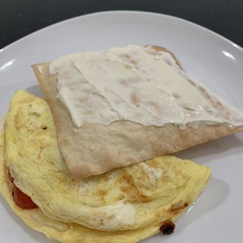 Espacio 18 - My breakfast omelette with goat cheese and tomato, homemade Fennel Cracker with Ricotta - Breakfast & Brunch Near Me - San Juan, Puerto Rico