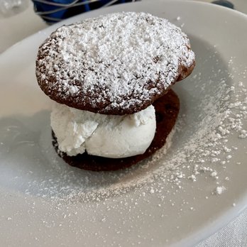 Borghi's Restaurant By The Bay - Chipwich - New American Near Me - Stone Harbor, New Jersey