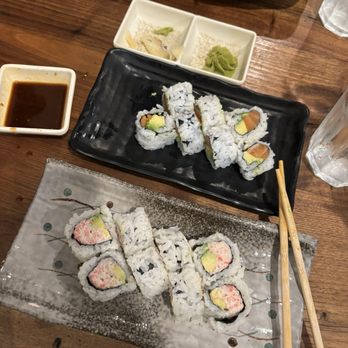 Okini Sushi - California Roll salmon avocado - Japanese Near Me - Pleasant Hill, California