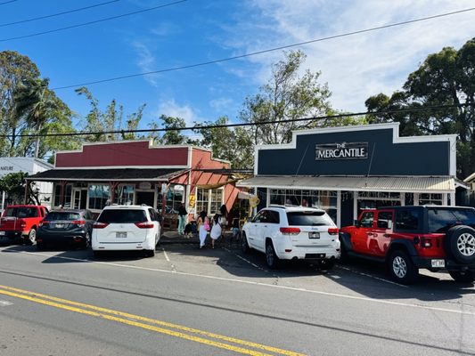 Komoda Store and Bakery by null