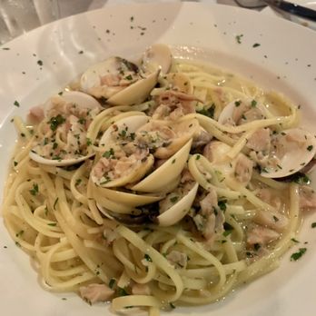Pasto Italiano - Linguine with Clams - Italian Near Me - Westfield, Indiana Pasto Italiano - Linguine with Clams - Italian Near Me - Westfield, Indiana