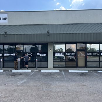 Image Signs & Neon - Heritage Firearms Window Decals - Graphic Design Near Me - Hattiesburg, Mississippi Image Signs & Neon - Heritage Firearms Window Decals - Graphic Design Near Me - Hattiesburg, Mississippi