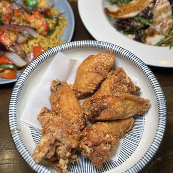 OMELI Kitchen - Chicken Wings - Vietnamese Near Me - Fullerton, California