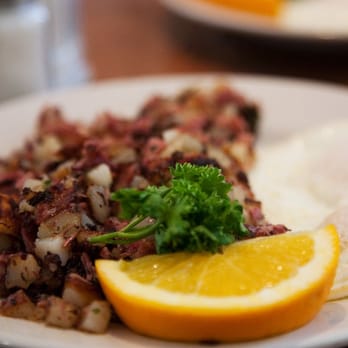 Tre Kronor - hash and eggs - Breakfast & Brunch Near Me - Chicago, Illinois Tre Kronor - hash and eggs - Breakfast & Brunch Near Me - Chicago, Illinois