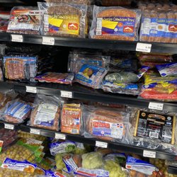 3 Hermanos Supermarket