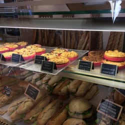 Boulangerie de l'Aiguillerie - Vitrine