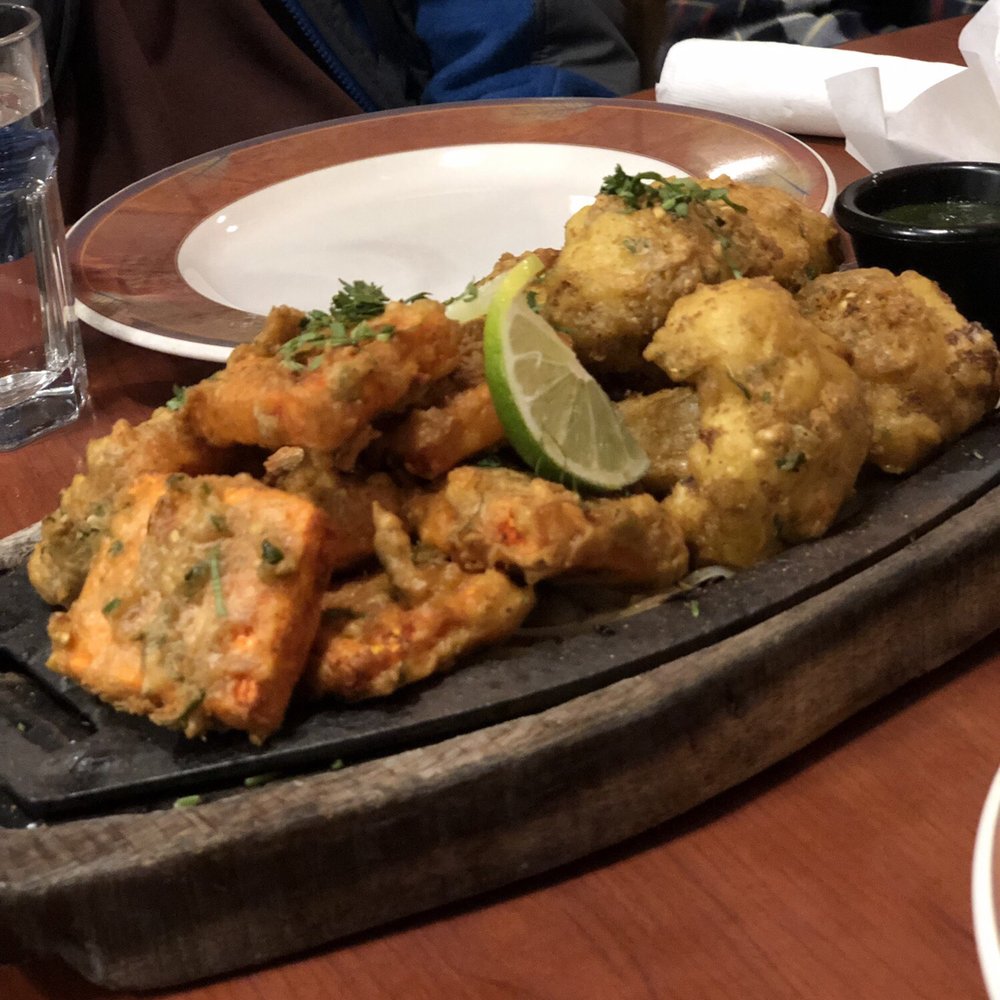 Naan -N- Curry - Sizzling paneer and cauliflower platter - Indian Near Me - Renton, Washington Naan -N- Curry - Sizzling paneer and cauliflower platter - Indian Near Me - Renton, Washington