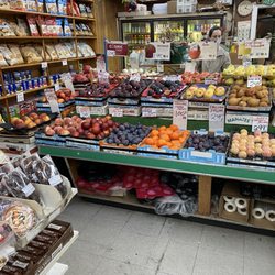 Yum's Fruit & Vegetable Store