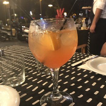 La Casa de les Lletres - Sangri - Hotels Near Me - Barcelona, B