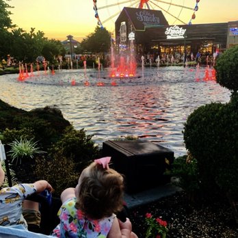 The Island - Amusement Parks Near Me - Pigeon Forge, Tennessee