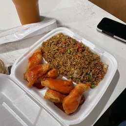 $23 on Grubhub for this sweet and sour chicken... the disrespect ... $23 on Grubhub for this sweet and sour chicken... the disrespect ...