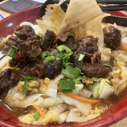 Braised Beef Noodle in Soup / 酱烧牛肉汤面 Braised Beef Noodle in Soup / 酱烧牛肉汤面