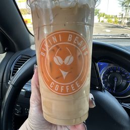 DDD iced white chocolate macadamia nut