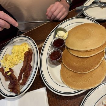 Mimi's Cafe - Pancakes - Breakfast & Brunch Near Me - Chandler, Arizona
