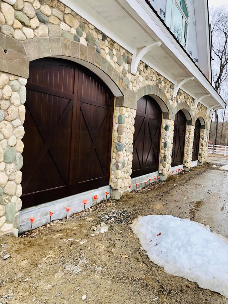 HQI Door Company - Garage Door Contractor in Raynham, RI