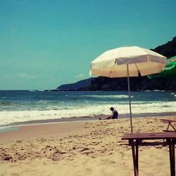 Praia dos Amores - Linda!!!