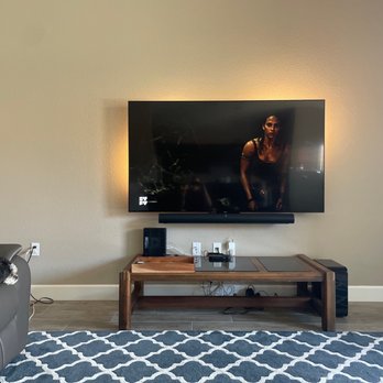 Bay Area Wall Mounts - TV and soundbar mount install - Home Theatre Installation Near Me