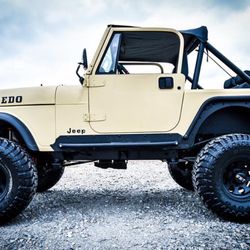 Lone Star 4X4 - Lone Star 4X4 Custom Jeeps, Trucks and SUVS