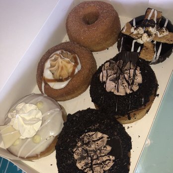Mojo Donuts - Donuts Near Me - Pembroke Pines, Florida Mojo Donuts - Donuts Near Me - Pembroke Pines, Florida