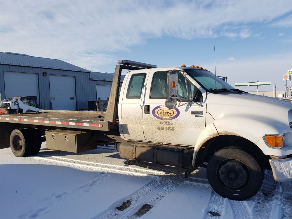 BERG AUTO MALL & TRUCKING Updated September 2024 1505 W Cedar St