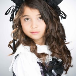 Kami Ya Studio - Leah's first photo shoot! I used 1" curling barrel to create the look.