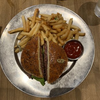 Eureka! - Eureka American Cheeseburger (No Cheese, Cut in Half) - American Near Me - Berkeley, California