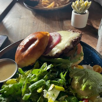 Eureka! - Burgers Near Me - Claremont, California Eureka! - Burgers Near Me - Claremont, California