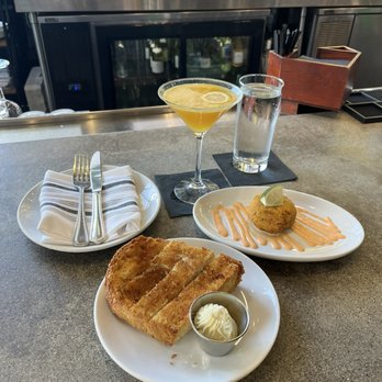 Echo & Rig - Bread service. Crab cake. Pig & the lady - Steakhouses Near Me - Sacramento, California