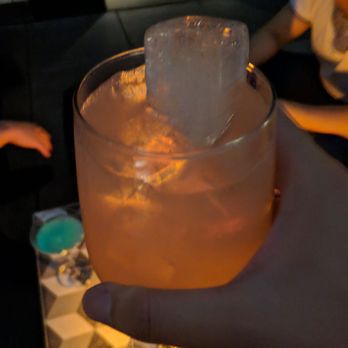 The Skylark - Cocktail Bars Near Me - New York, New York
