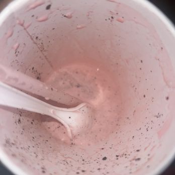 Dave's Hot Chicken - Strawberry Oreo Shake - Chicken Shop Near Me - Madison, Wisconsin