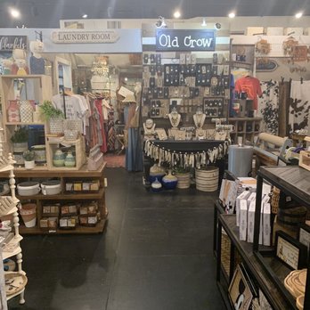 Adjectives Market - Interior - Antiques Near Me - Winter Garden, Florida