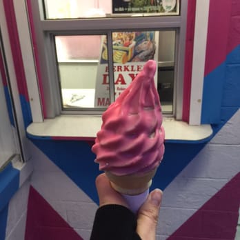 Frosty Freeze - Cotton candy on small twist - Ice Cream & Frozen Yogurt Near Me - Berkley, Michigan Frosty Freeze - Cotton candy on small twist - Ice Cream & Frozen Yogurt Near Me - Berkley, Michigan