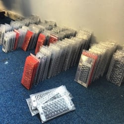Univers Tek - Arrivage régulier de pièces de rechange pour Gsm !!!!